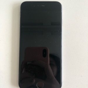 iPhone 6 64GB Space Gray in like new condition